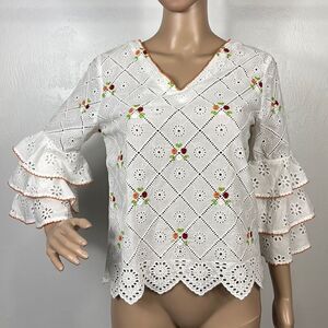 BanJara Boho White Cotton Eyelet Detailing Embroidering Top Size S